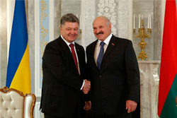 Лукашенко и Порошенко провели встречу в ОАЭ