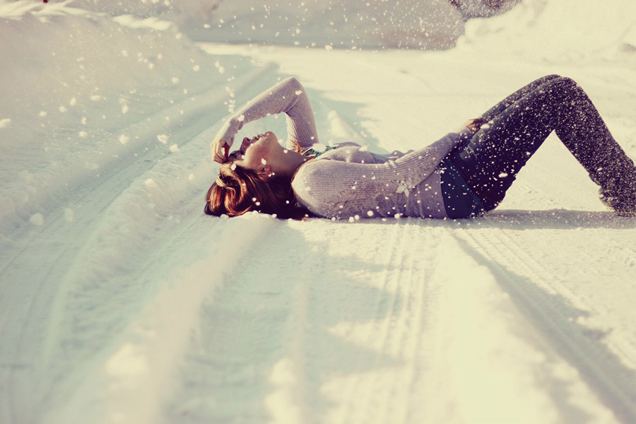 Пьяная «снегурочка» заснула на дороге в Бобруйском районе