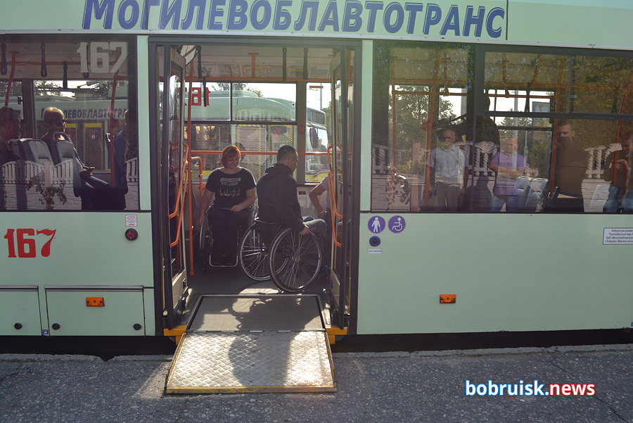 Как водители троллейбусов в Бобруйске учились помогать людям с ограниченными возможностями