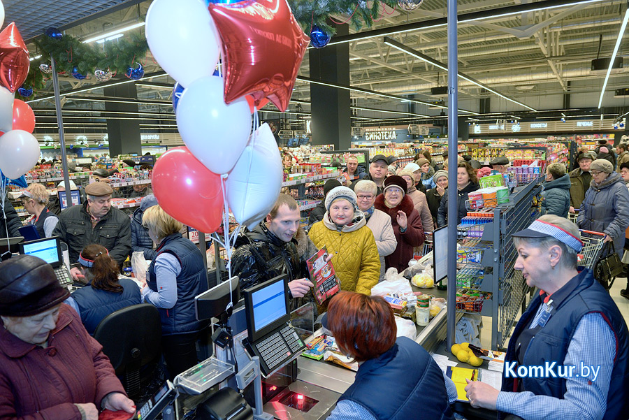 В Бобруйске открылся супермаркет «Виталюр»