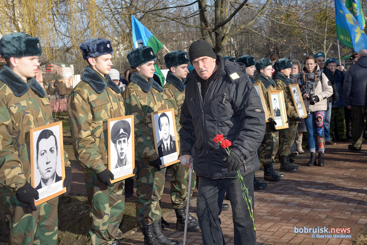 Фоторепортаж с митинга, посвященного 31-й годовщине вывода советских войск из Афганистана