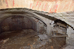 Под пустым домом в центре Бобруйска найден старинный подвал. «Коммерческому» удалось кое-что узнать об этом месте