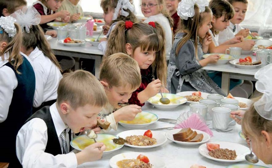 Прокуратура Бобруйска проверила сферу организации питания в учреждениях образования. Есть недостатки
