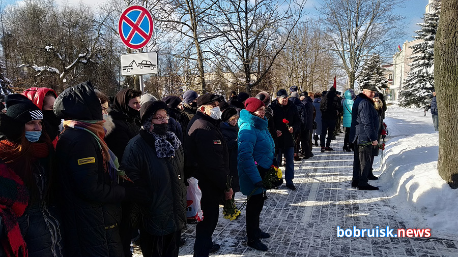 К могилам друзей — по снежной целине. В Бобруйске отметили 32-ю годовщину вывода войск из Афганистана