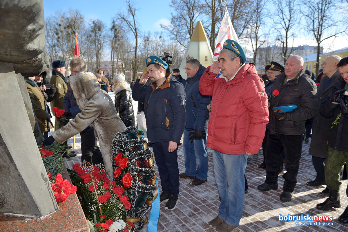 В Бобруйске отметили 32-ю годовщину вывода войск из Афганистана