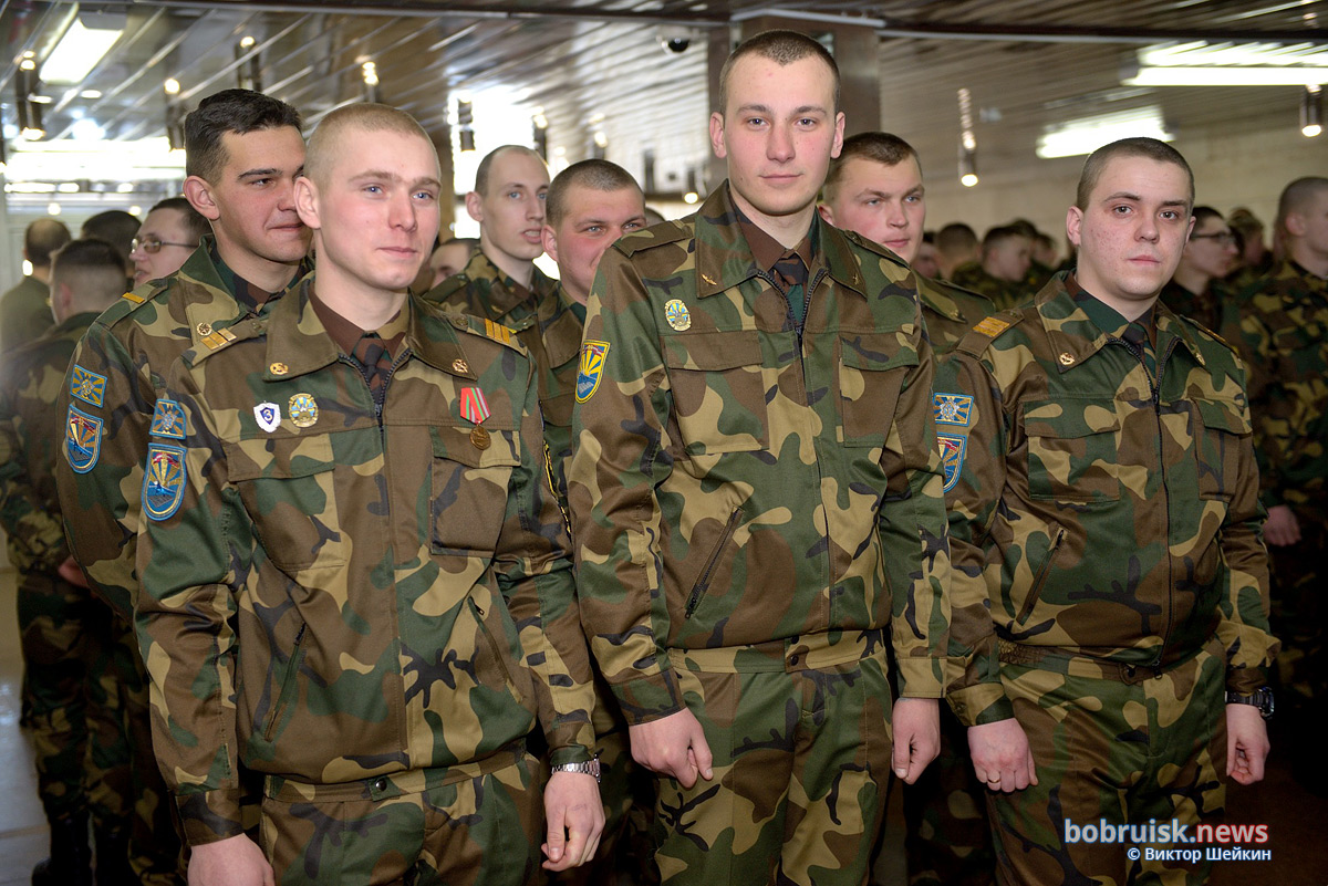 Концерт, посвящённый Дню защитников Отечества и Вооружённых Сил Республики Беларусь, прошел во дворце исксств. Фоторепортаж