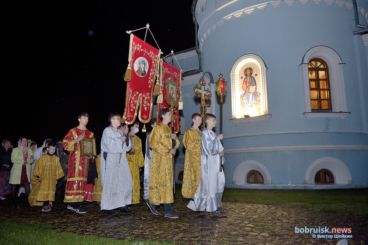 Христос Воскресе! Воистину Воскресе!