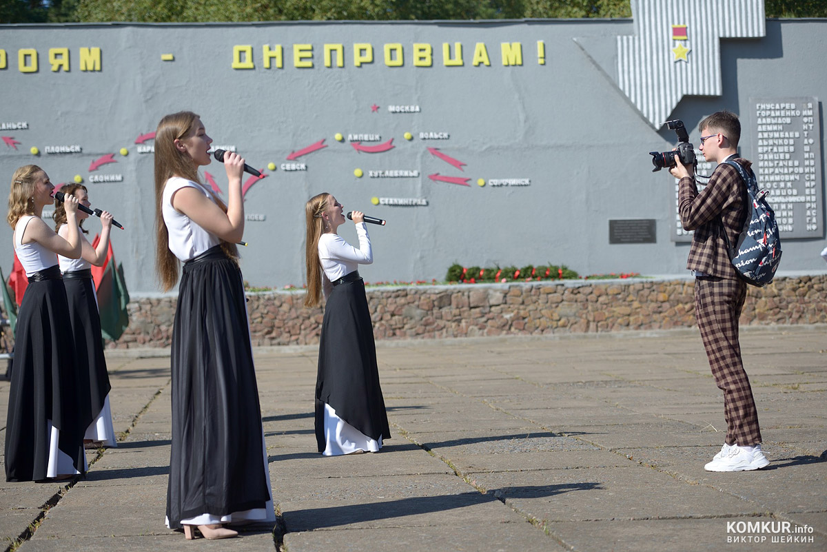Бобруйчане празднуют День танкиста. Фоторепортаж