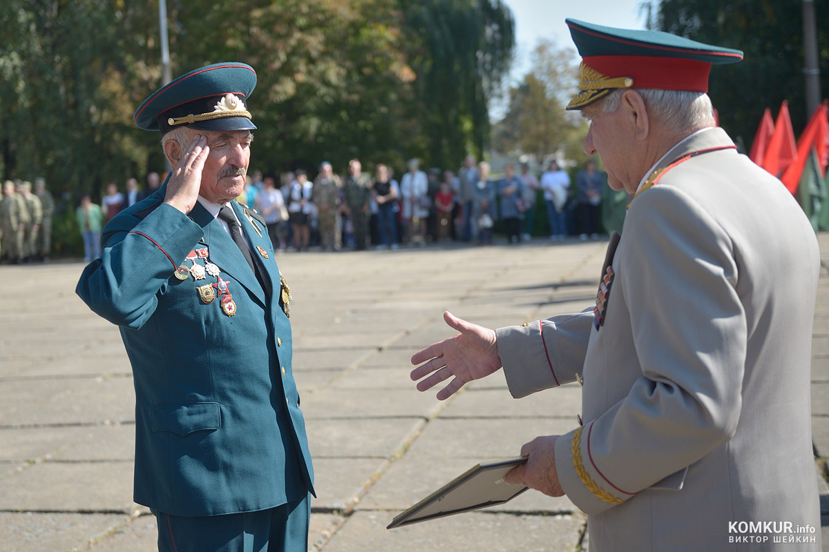 Бобруйчане празднуют День танкиста. Фоторепортаж