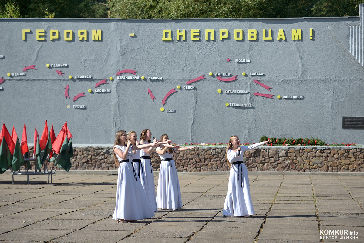 Бобруйчане празднуют День танкиста. Фоторепортаж