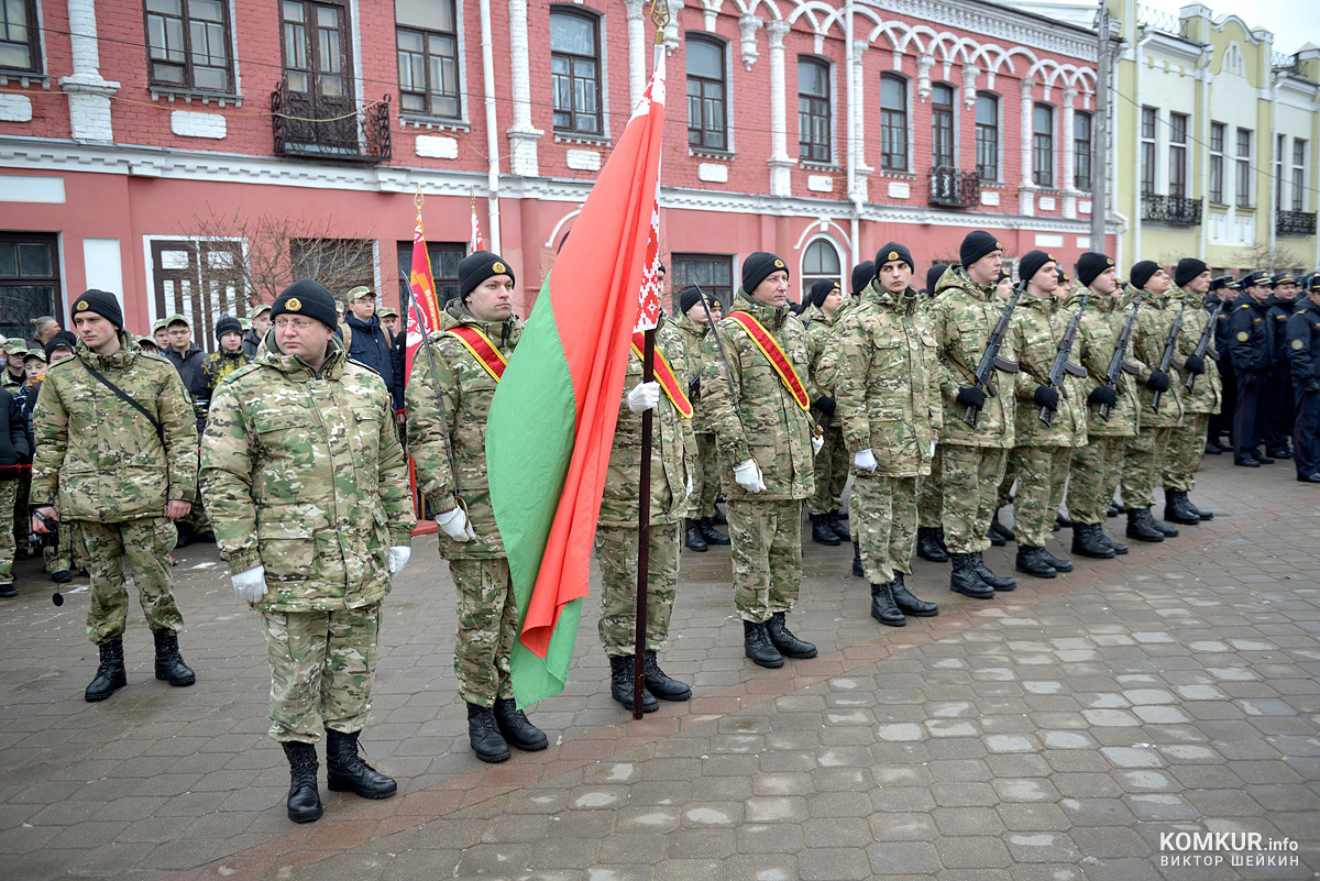 С Днем защитников Отечества и Вооруженных Сил Республики Беларусь, бобруйчане! Фоторепортаж