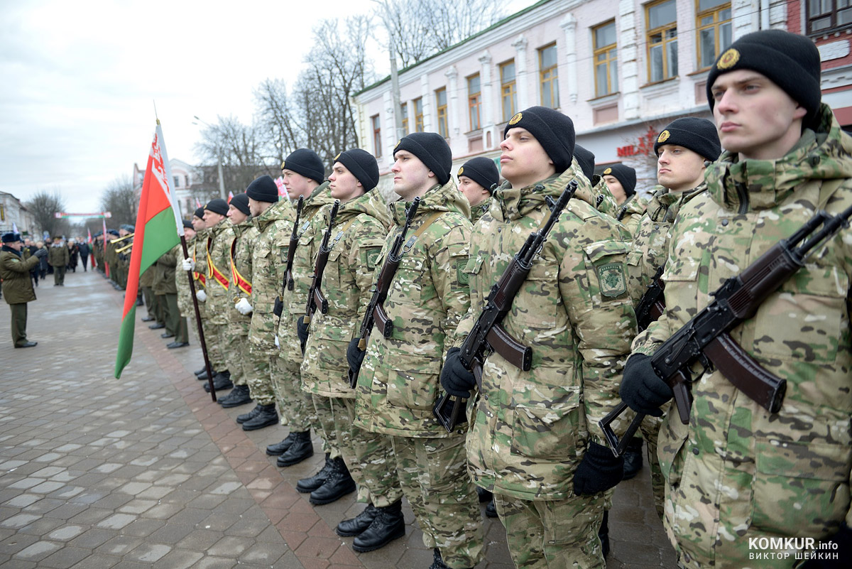 С Днем защитников Отечества и Вооруженных Сил Республики Беларусь, бобруйчане! Фоторепортаж