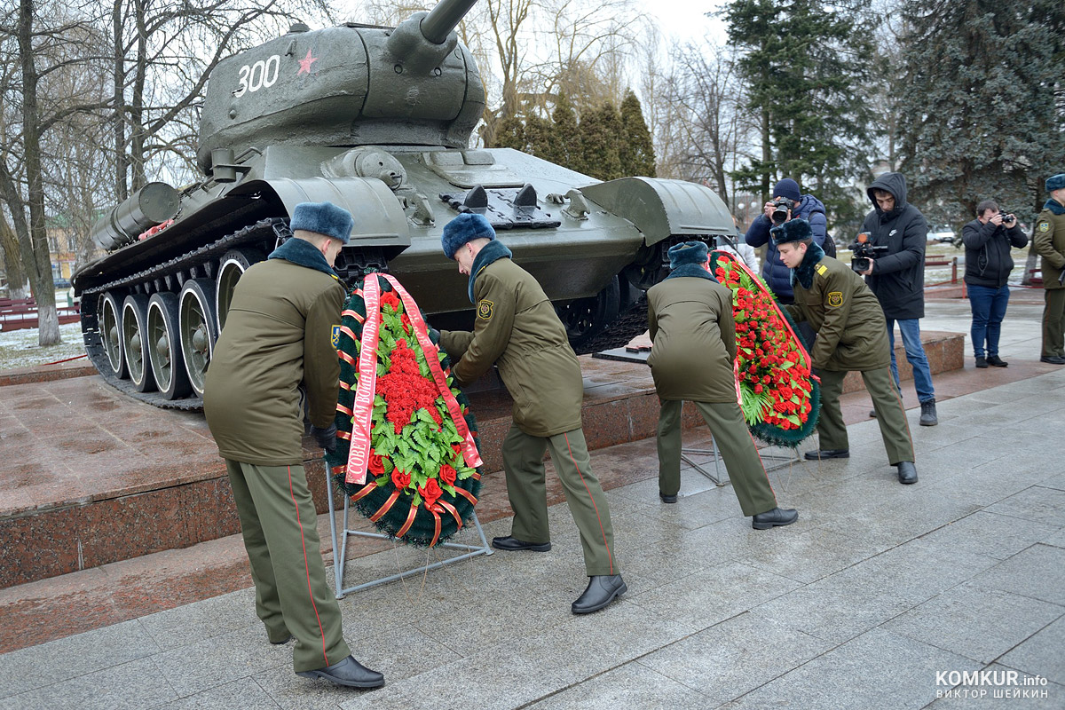 С Днем защитников Отечества и Вооруженных Сил Республики Беларусь, бобруйчане! Фоторепортаж