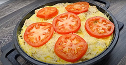 «Куриная картошка» – готовим простое и очень вкусное блюдо (короткое видео)