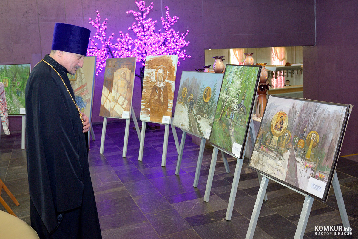 В Бобруйске открылась уникальная выставка. Фоторепортаж