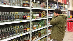 Россияне перестали скупать крупы и переключились на алкоголь