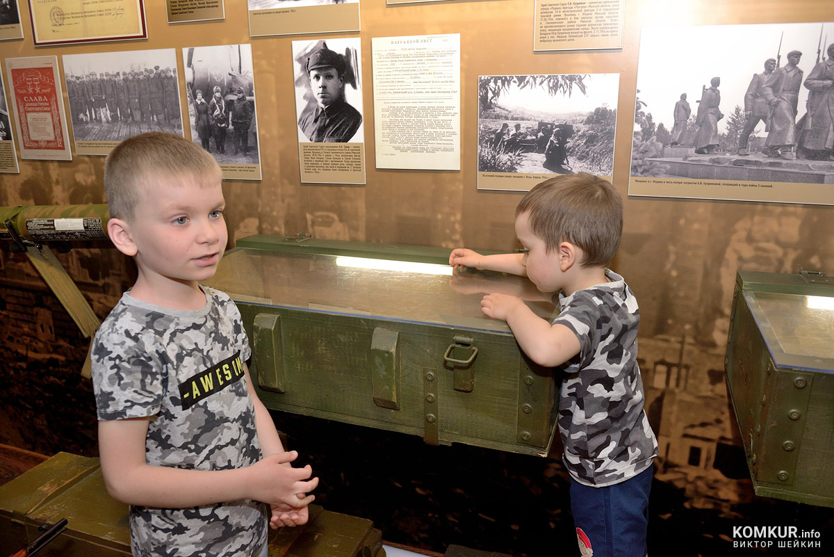 Белорусский государственный музей истории ВОВ представил передвижную экспозицию в Бобруйске