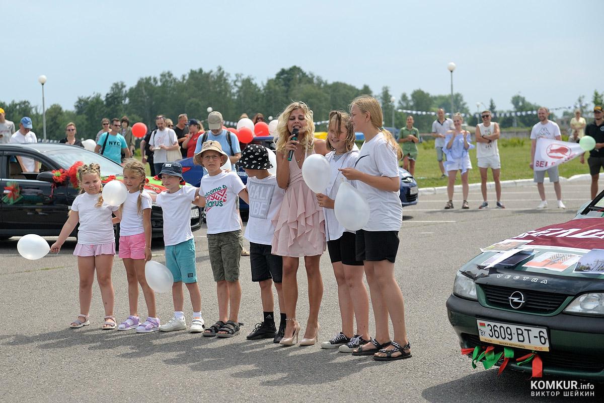 В Бобруйске прошел конкурс «Автоледи–2022». Фотрепортаж