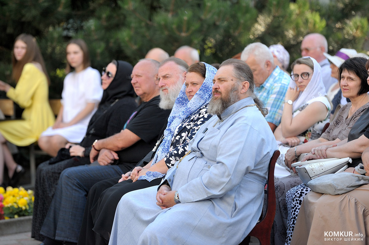 Праздничный концерт, посвященный преподобному Сергию Радонежскому, состоялся в бобруйском храме. Фоторепортаж