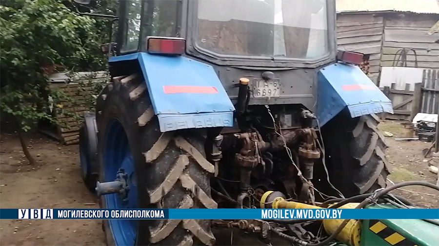 Тракторист из Бобруйского района похитил 184 литра топлива