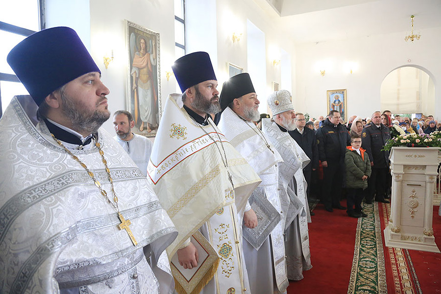 В Бобруйске прошли торжественные богослужения в день 200-летия со дня основания собора Святого Александра Невского женского монастыря г. Бобруйска (фоторепортаж)