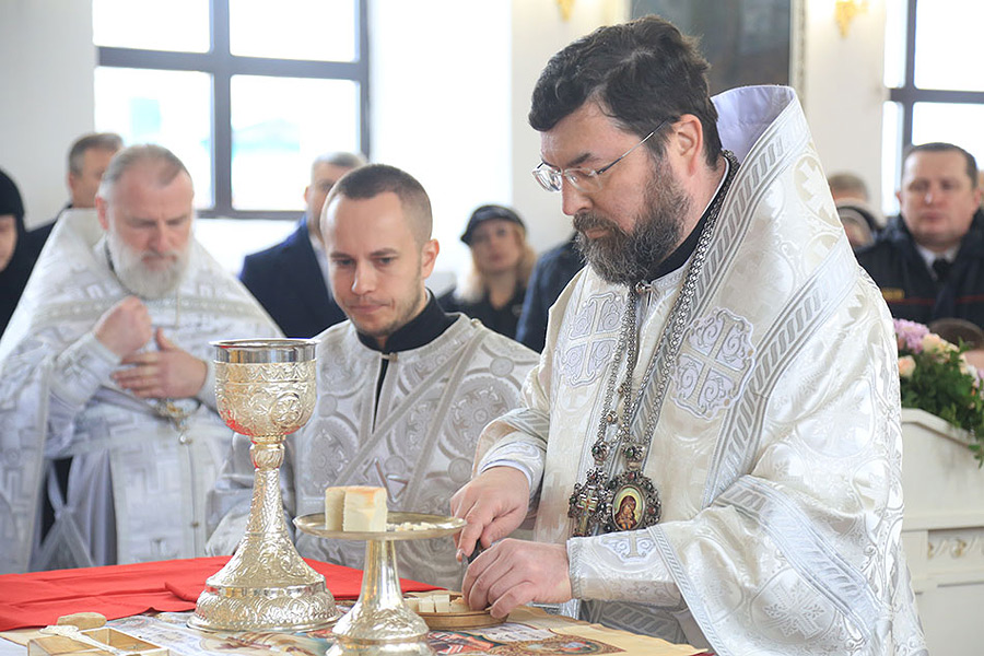 В Бобруйске прошли торжественные богослужения в день 200-летия со дня основания собора Святого Александра Невского женского монастыря г. Бобруйска (фоторепортаж)