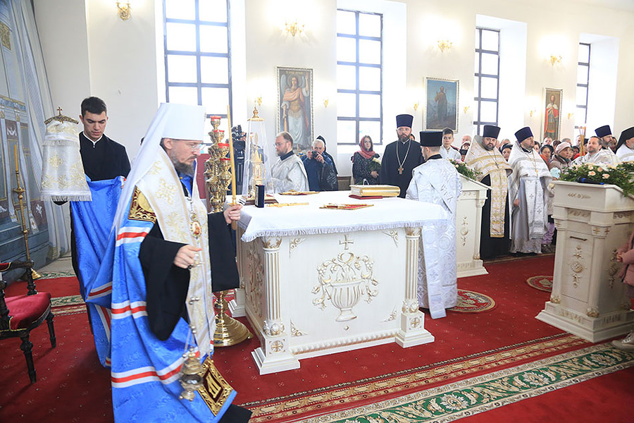 В Бобруйске прошли торжественные богослужения в день 200-летия со дня основания собора Святого Александра Невского женского монастыря г. Бобруйска (фоторепортаж)