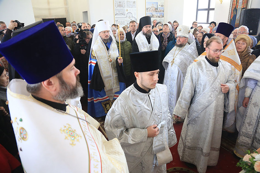 В Бобруйске прошли торжественные богослужения в день 200-летия со дня основания собора Святого Александра Невского женского монастыря г. Бобруйска (фоторепортаж)