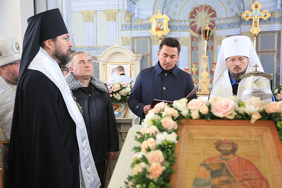 В Бобруйске прошли торжественные богослужения в день 200-летия со дня основания собора Святого Александра Невского женского монастыря г. Бобруйска (фоторепортаж)