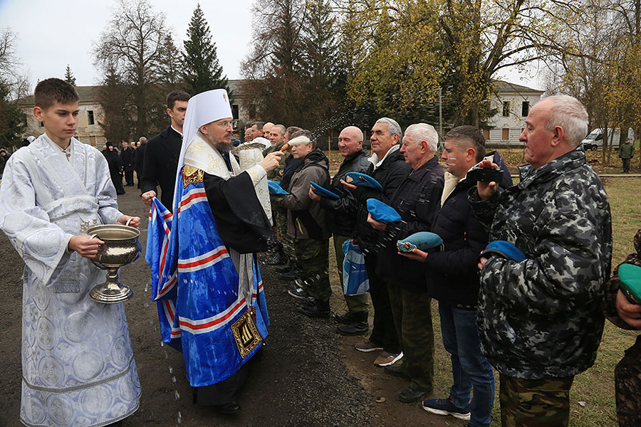 В Бобруйске прошли торжественные богослужения в день 200-летия со дня основания собора Святого Александра Невского женского монастыря г. Бобруйска (фоторепортаж)