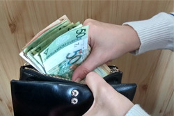 Ежемесячная доплата к заработной плате для отдельных категорий работников