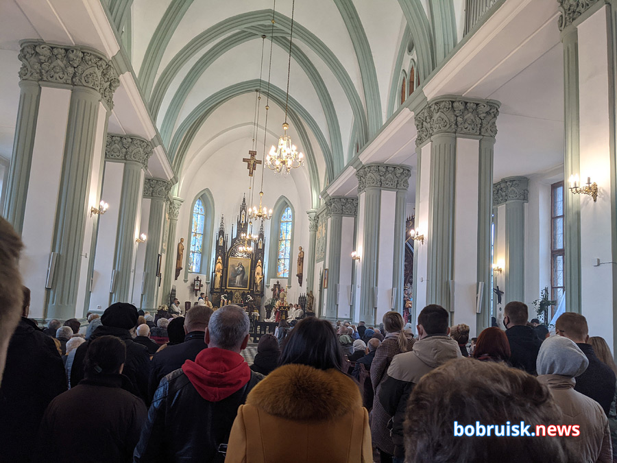 Ждем Вифлиемский огонь в бобруйском костеле в субботу