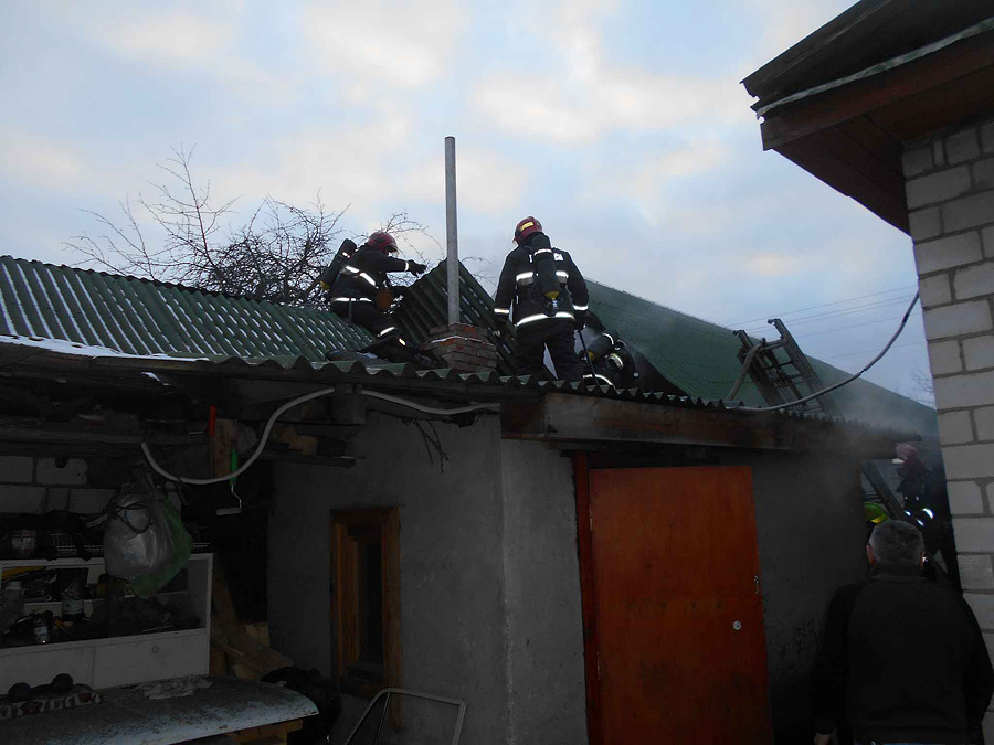 Горели легковушка, трактор и баня. Пожары в Бобруйске и Бобруйском районе
