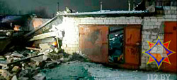 Взрыв в Бобруйске. Разрушены три гаража, под завалами оказались люди