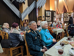 90-летний бобруйский юбиляр: «Через три года идем с женой венчаться!»
