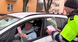 ГАИ Бобруйска поздравила женщин-водителей с 8 марта (видео)