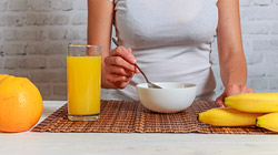 Проверьте свой завтрак: что нежелательно есть на голодный желудок