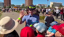 ГАИ Бобруйска провела акцию и вручила подарки (видео)