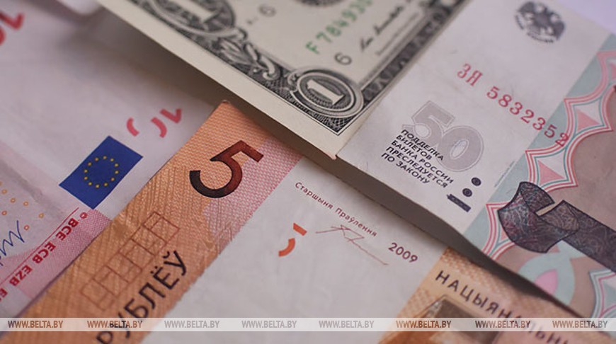 Белорусские банки смогут участвовать в валютных торгах в России