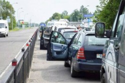 Латвия собирается конфисковывать автомобили на белорусских номерах