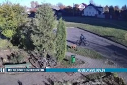 Бобруйчанин украл велосипед, который «заприметил» давно. Видео