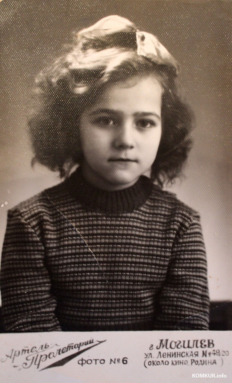 Эльза Григорьевна в дошкольном возрасте. Фото из семейного архива семьи Гаврюшенко. 