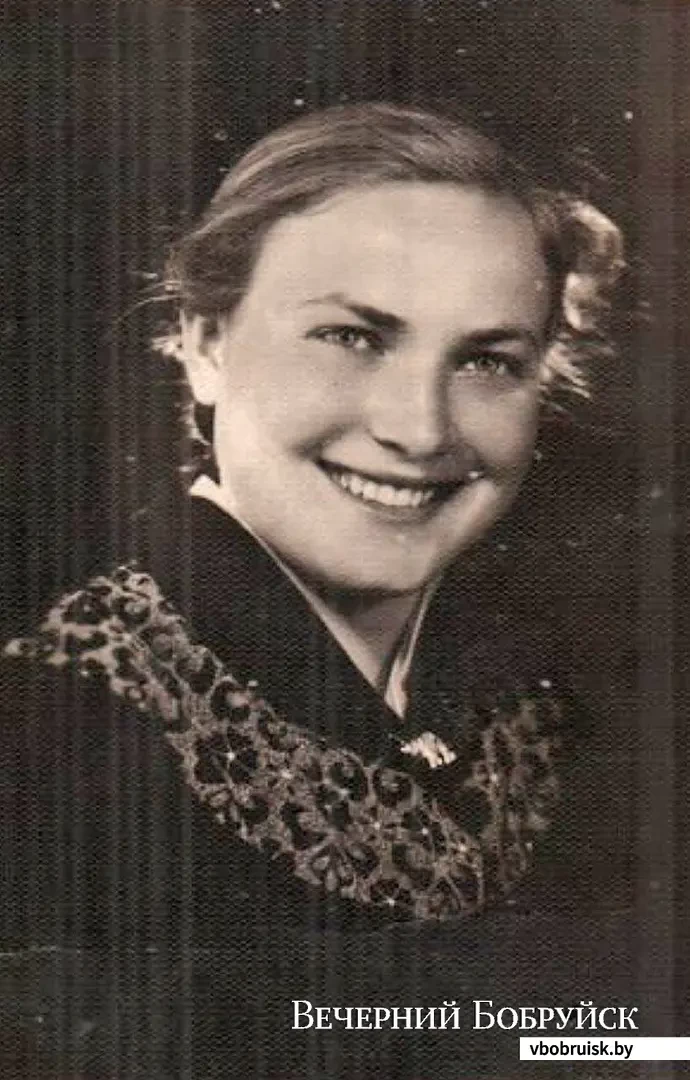Лилия окончила школу, 1958 год.
