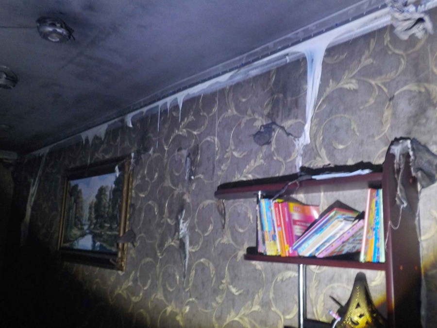В Бобруйске загорелась квартира на шестом этаже. Хозяин находился внутри