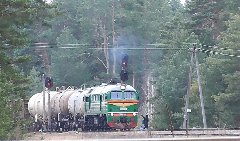 Работники локомотивного депо «Бобруйск» вместе с подельниками похитили свыше 12,5 тонн дизтоплива