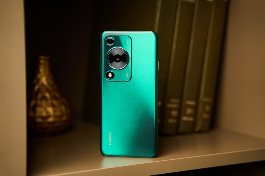 Смартфон Huawei nova Y72 станет доступнее до конца апреля.