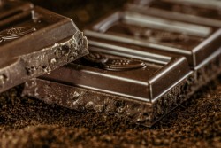 Похудеть к лету поможет шоколад, по крайней мере так уверяют ученые