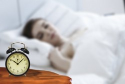 Ученые доказали, что недосып «убивает» счастье