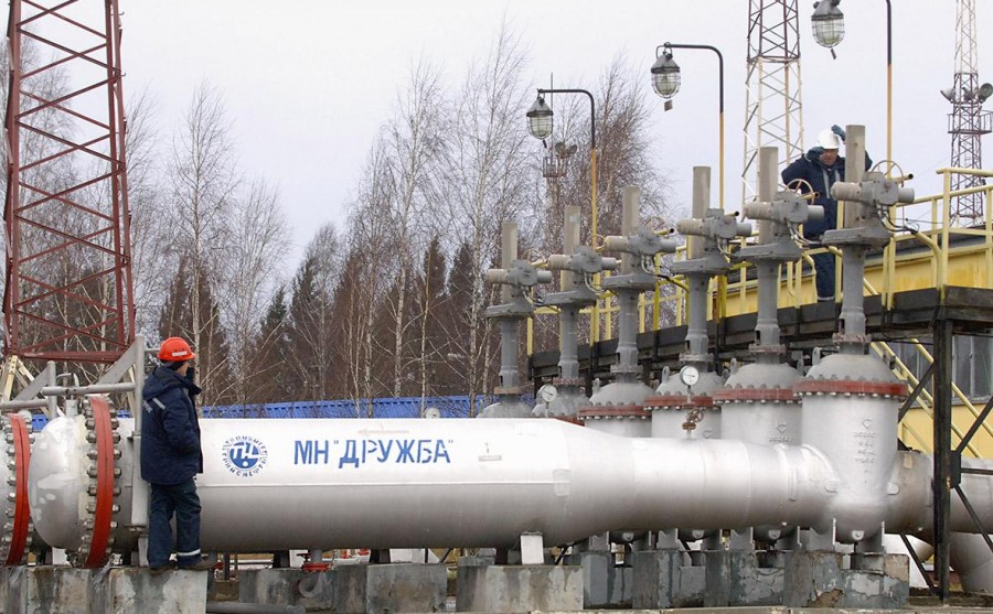 Казахстан увеличивает поставки нефти в Германию через Беларусь