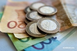 Средняя зарплата в Беларуси в феврале составила 2025,7 рублей